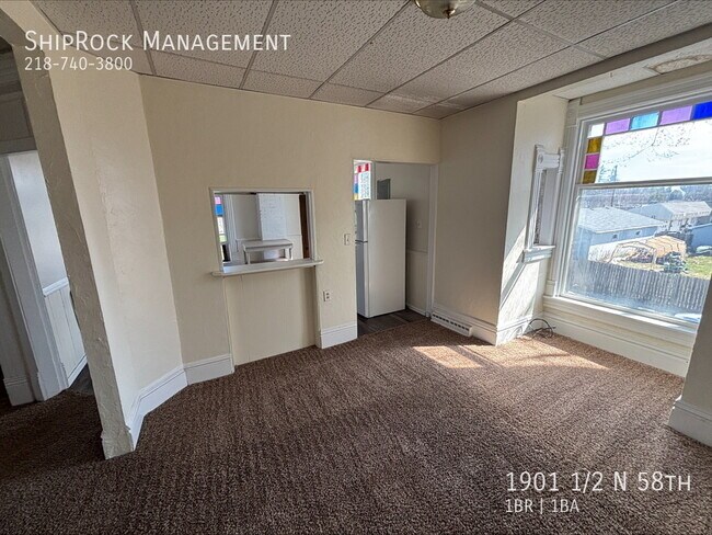 Building Photo - 1901 1/2 N 58th-