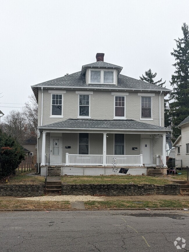 Building Photo - 437 S 14th St