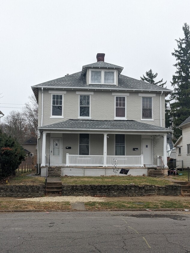 Exterior Front - 437 S 14th St