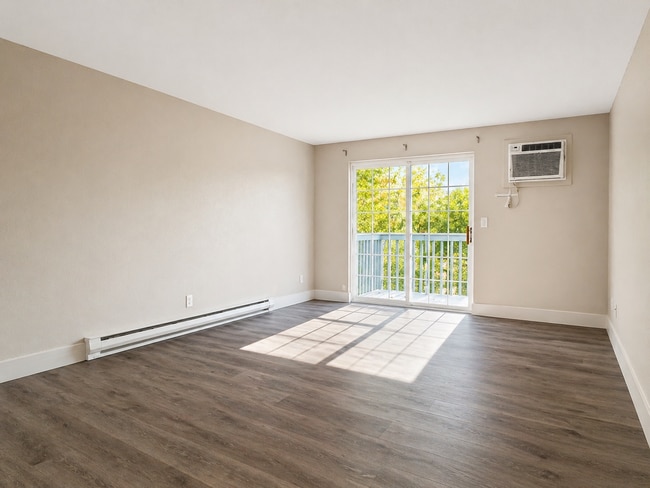 Building Photo - 4108 W Albany Ave