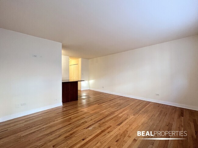 Foto del edificio - 626 W Wrightwood Ave