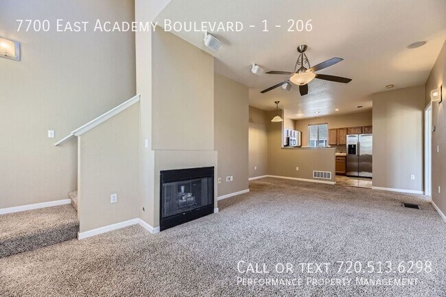 Foto del edificio - 7700 E Academy Blvd