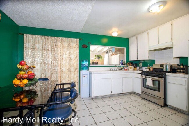 Building Photo - 2 br, 1.5 bath House - 1341 B CASA SAN CAR...