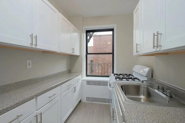 Foto del edificio - 55 E 190th St