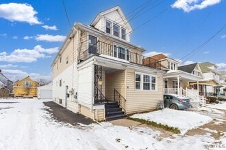 Building Photo - 38 Alexander Ave