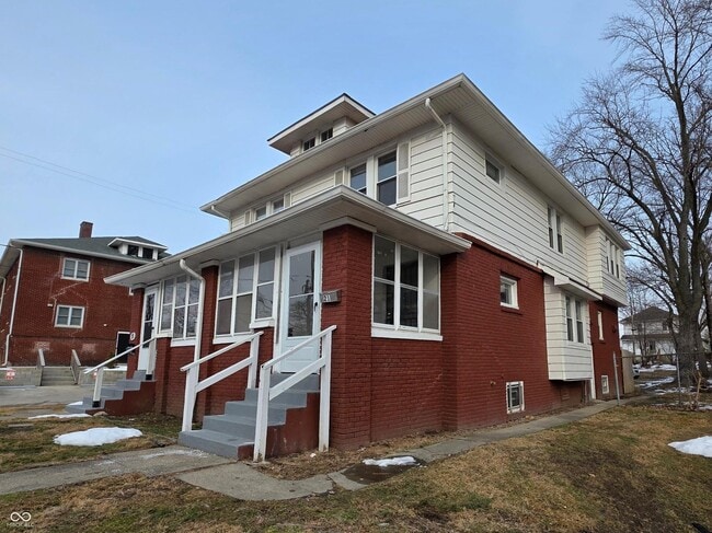 Building Photo - 21 S Spencer Ave