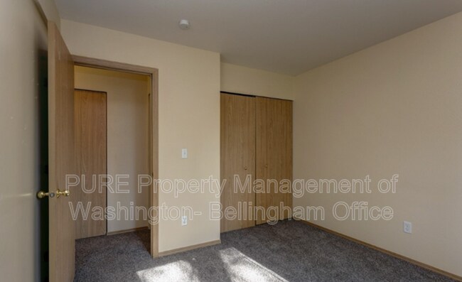 Foto del edificio - 2128 Harris Ave