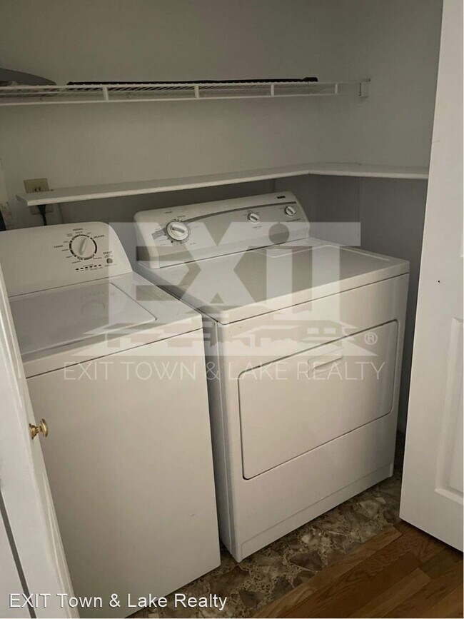 Building Photo - 3 br, 2 bath House - 248 Alexander Dr