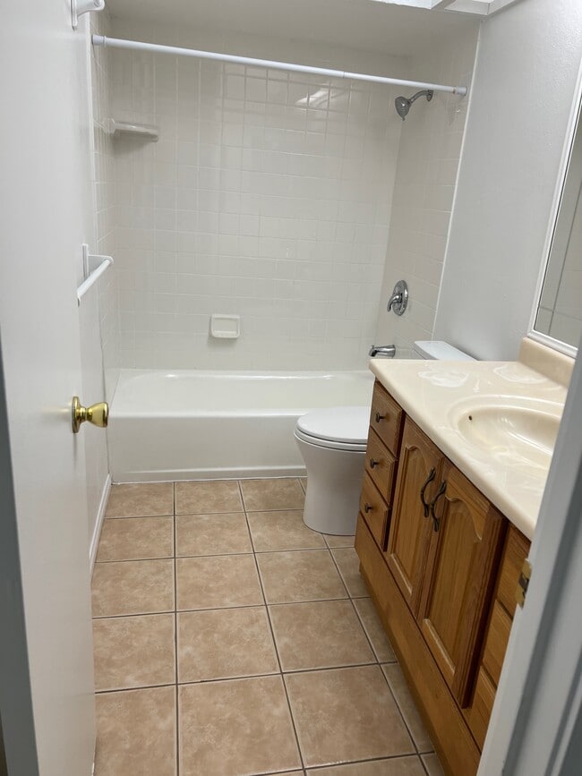 Bathroom - 3050 Rue Dorleans