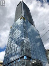 Building Photo - 488 University Ave