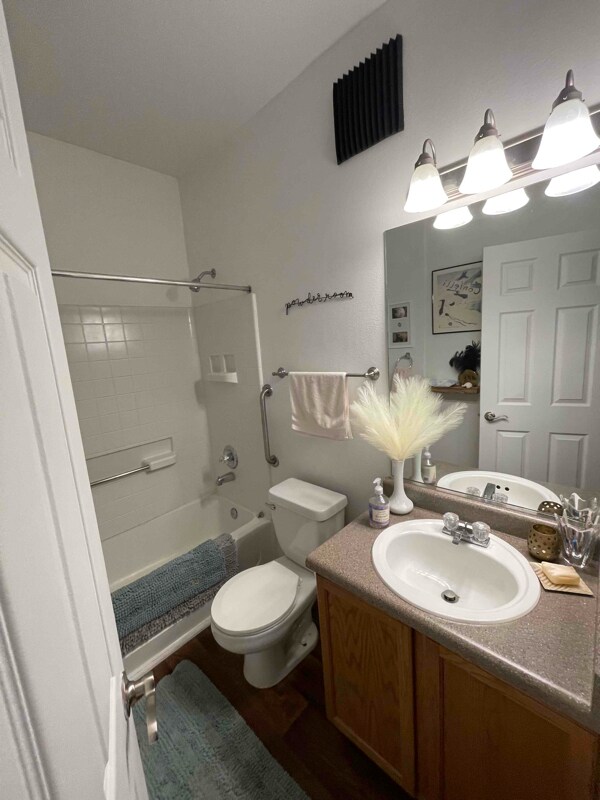 Foto del edificio - 6805 S Field St