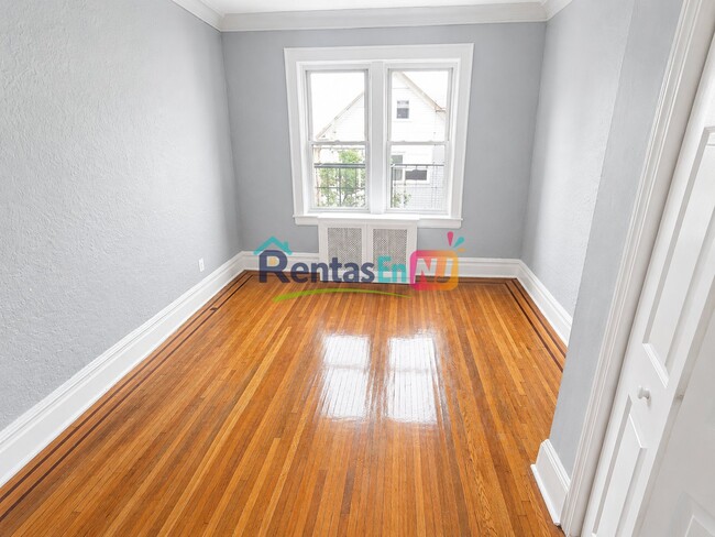 Building Photo - 203 Shephard Ave