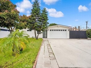 Building Photo - 11411 Woodbury Rd