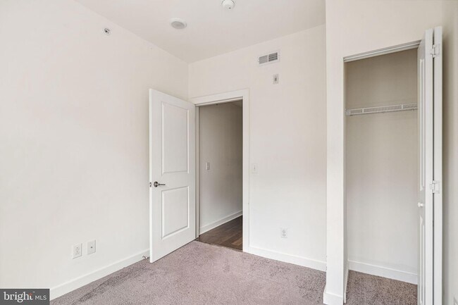 Building Photo - 1843 N 6th St