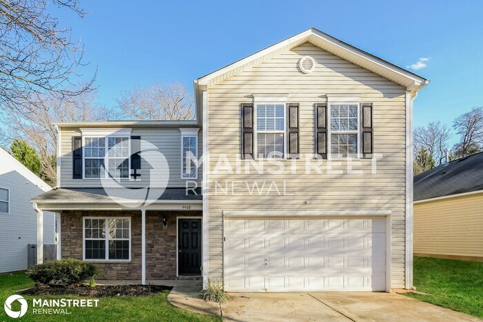 Primary Photo - 4460 Westhill Pl, Kernersville, NC 27284