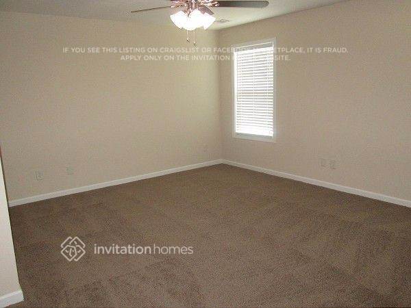 Foto del edificio - 6872 Grand Hickory Dr