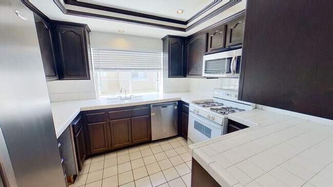 Foto del edificio - **MOVE-IN SPECIAL** Beautiful 3 bed 2 bath...