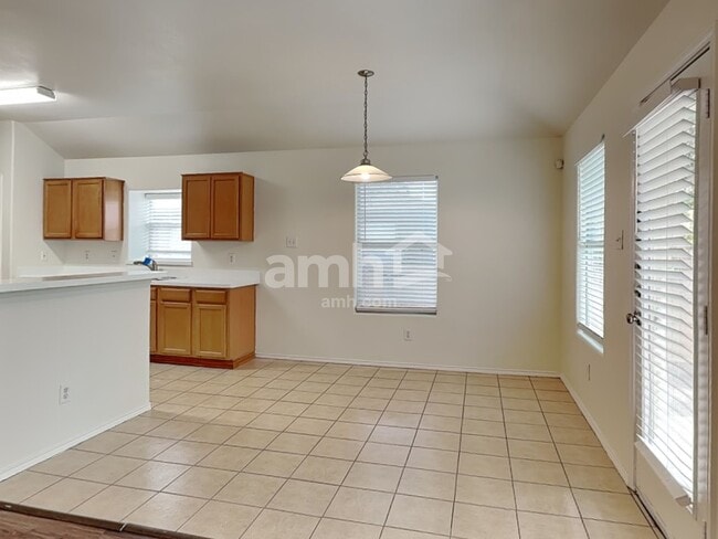 Building Photo - 1768 Nina Dr