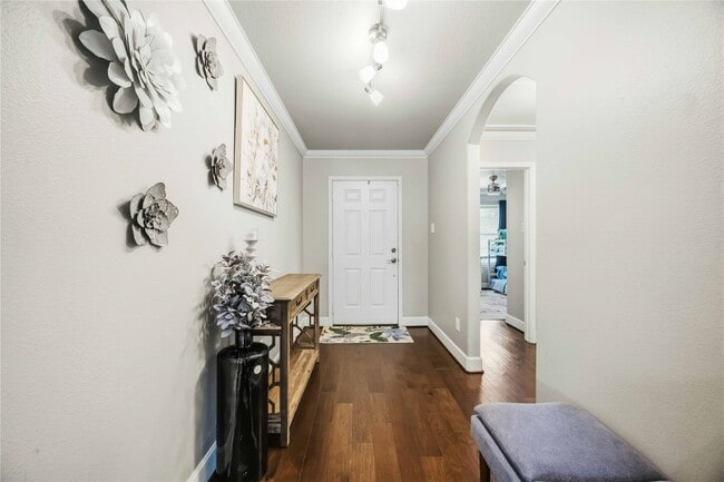 Building Photo - 9903 Garnet Springs Dr