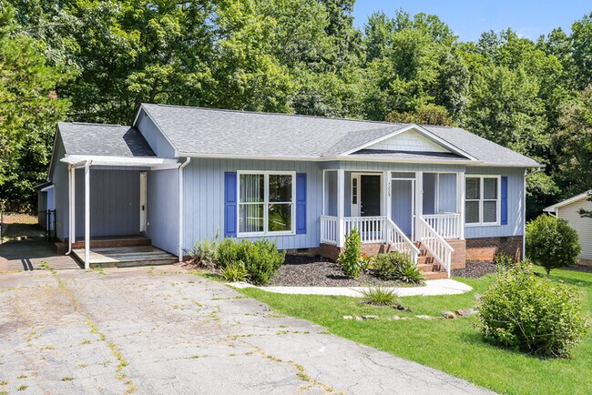 Building Photo - 7229 Lalanda Dr