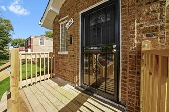 Building Photo - 14213 S Dearborn St Building Photo - 14213 S Dearborn St