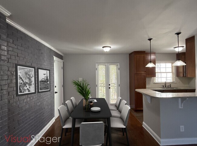 Foto del edificio - T.R. Lawing Realty Property