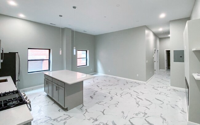 Foto del edificio - 225-235 Essex St