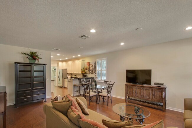 Foto del edificio - 1168 S Community Dr
