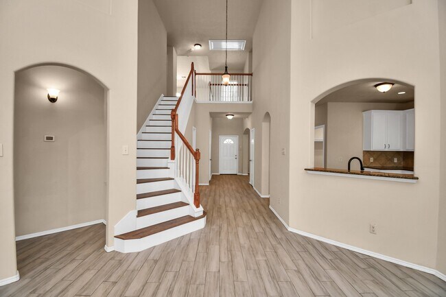 Building Photo - 1806 Vernal Glen Cir