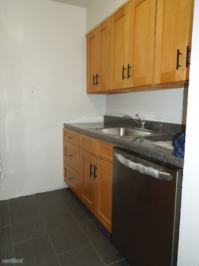 Foto del edificio - 586 Prospect Pl