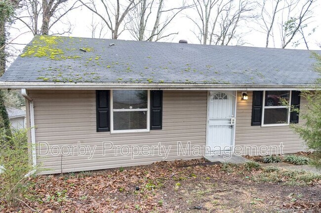 Building Photo - 1600 Duke Ln
