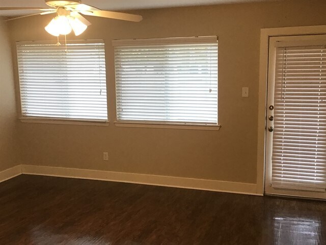 Building Photo - 434 Laurel Timbers Dr