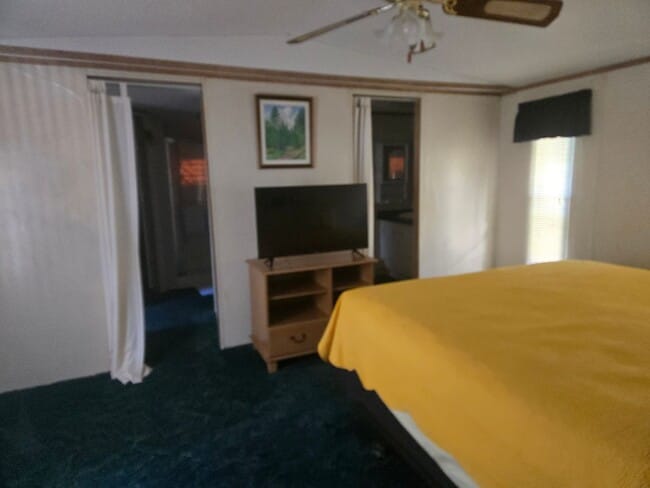 Building Photo - Three Bedroom Manufactured Home