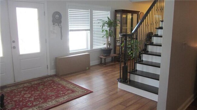 Building Photo - 3 bedroom in Indianapolis IN 46259