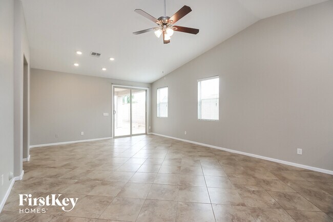 Building Photo - 11250 E Verbina Ln