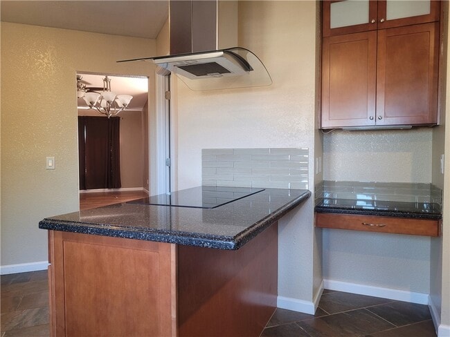 Building Photo - 3835 Smoketree Cir