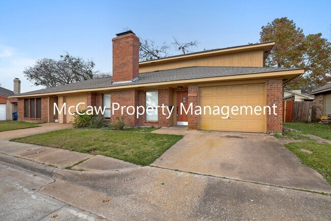Building Photo - Great 1 bedroom, 2 bath duplex in McKinney!