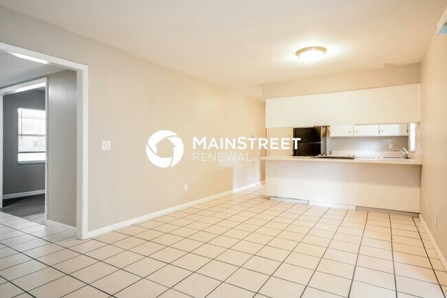 Building Photo - 4 Bedroom Pet-Friendly Home in Brandon, FL...