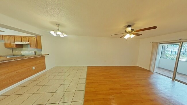 Foto del edificio - 380 2nd Ave N