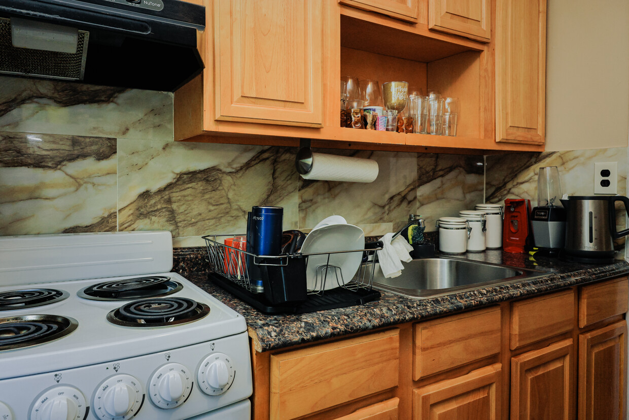 Foto principal - 14008 Linden Blvd