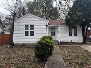 Building Photo - 3914 Shelley Blvd