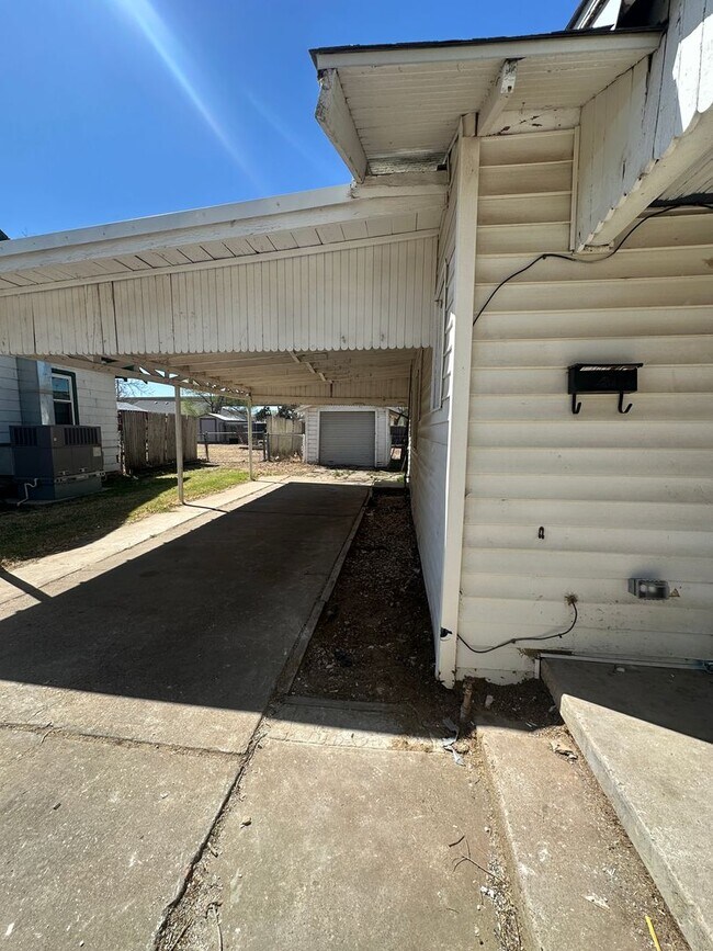 Foto del edificio - Cute 2 bed 1 bath Home