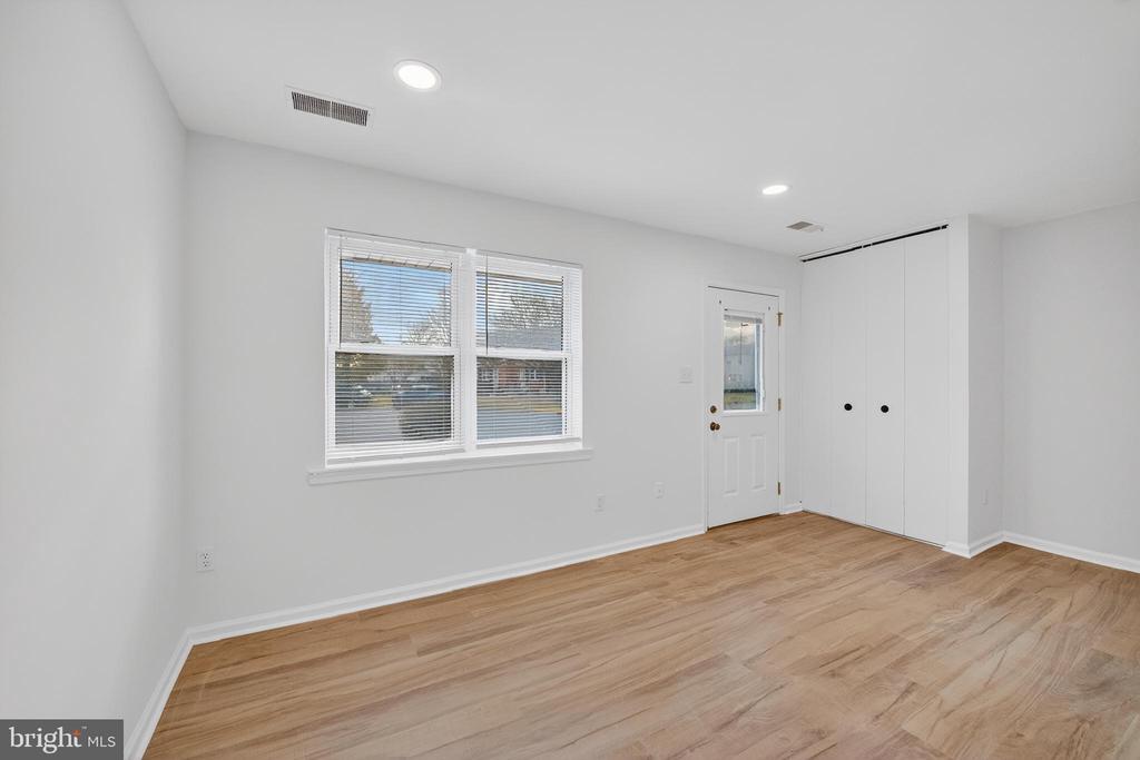 Primary Photo - 224 Moore Dr