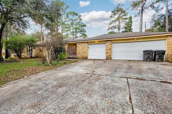 Foto del edificio - 4 br, 2 bath House - 16402 Lobo Ln