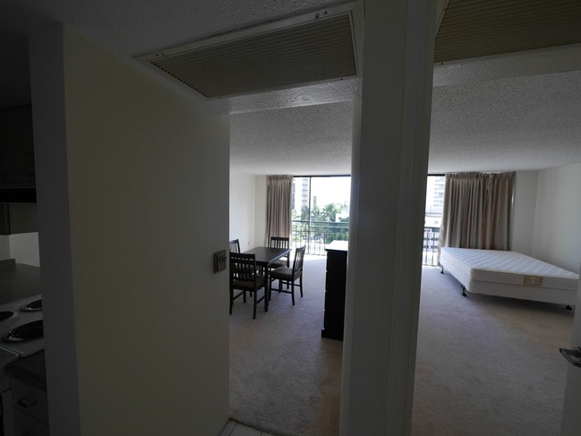 Building Photo - 440 Seaside Ave