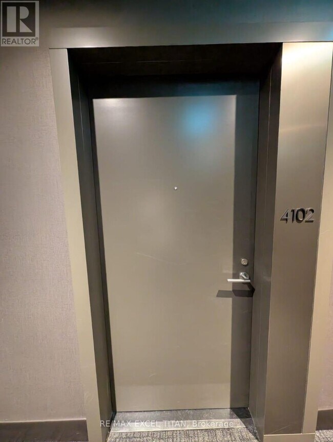 Building Photo - 8 Cumberland St