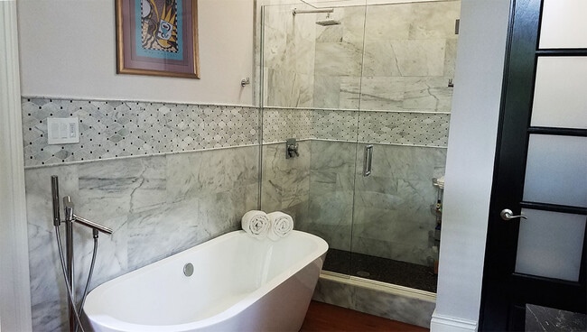 Master Bath 1 - 630 Napoleon Ave