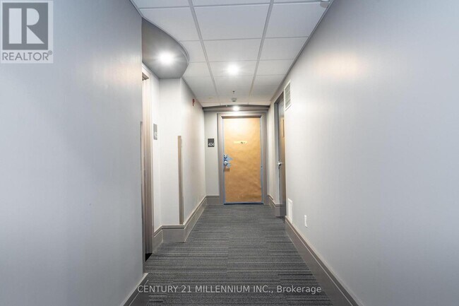 Photo du bâtiment - 403 Fourth Ave