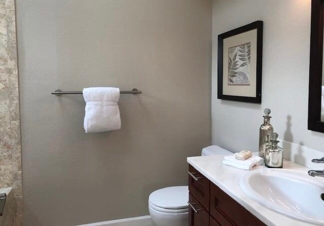 Building Photo - 61 Mozden Ln