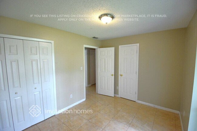 Foto del edificio - 8173 Jellison St